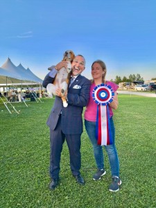 Fetch & Smell Isabela Madrigal