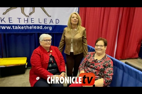 Deb Cooper Deb Cooper talks with Mari-Beth O’Neill and Pam Peat about junior clubs ...